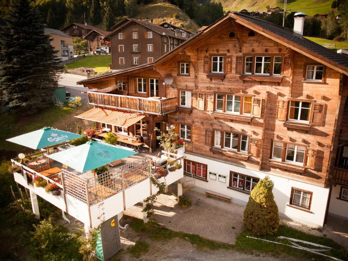 Nangijala Hostel Disentis Exterior foto